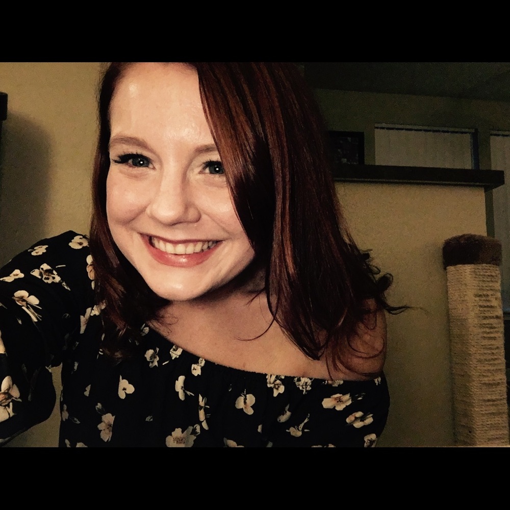 Meet your Posher, Courtney